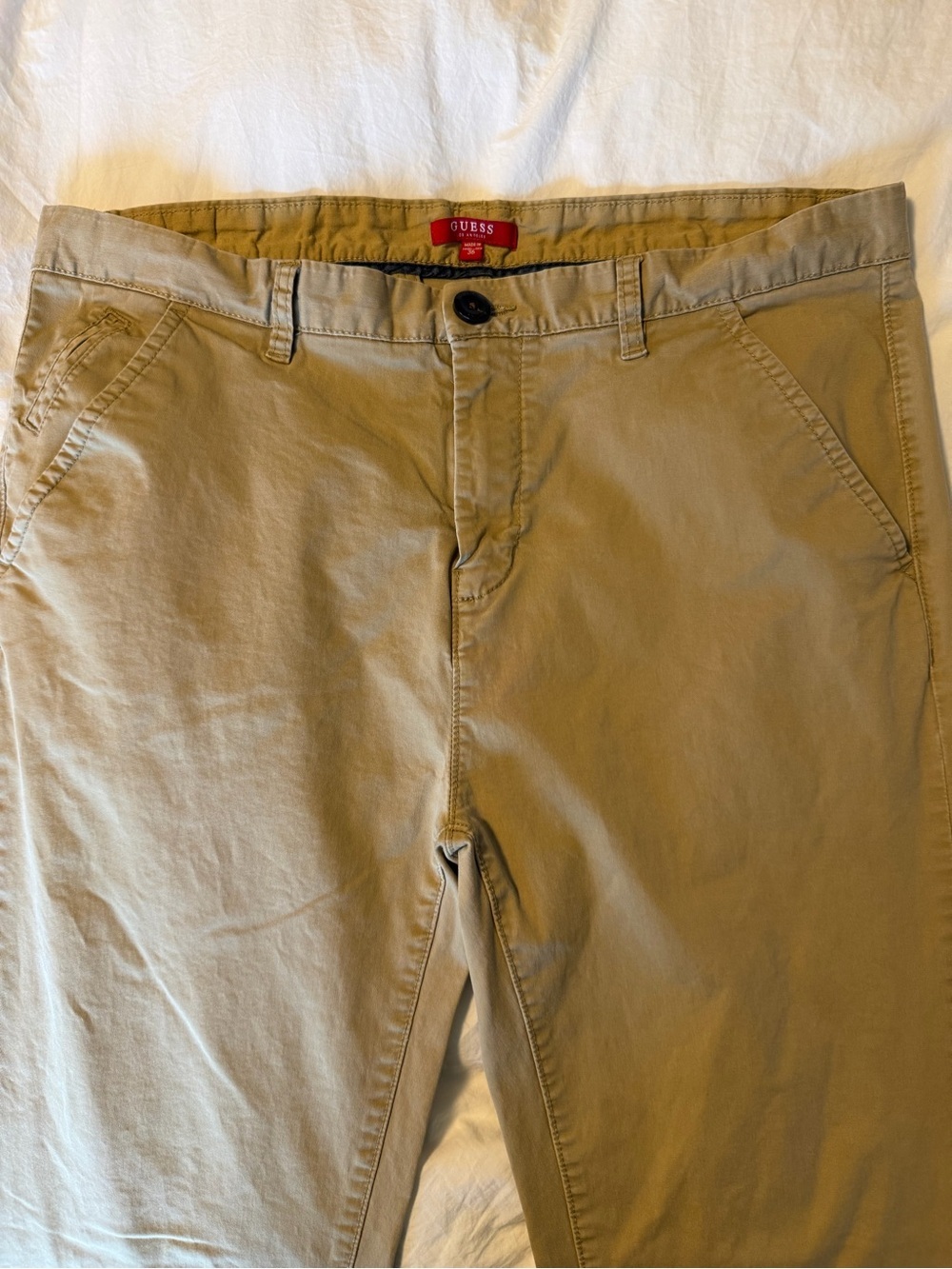 GUESS Men’s Chino Pants Size 36 Khaki Tan Casual Trousers - Picture 3 of 4